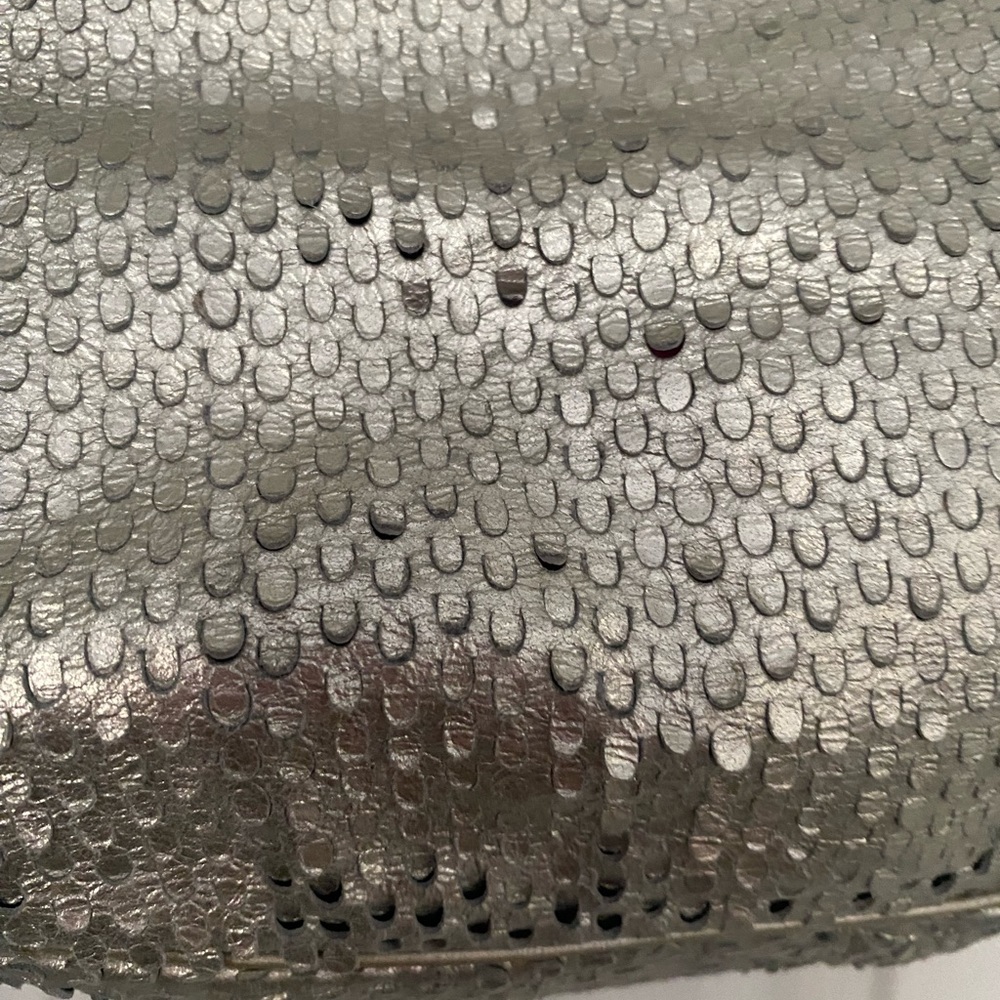 $620 Kate Spade Collect Metallic Silver Perforated Leather Shoulder Bag Purse - Picture 14 of 16